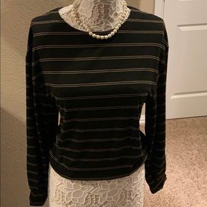 Prologue cotton shirt in black, gold. Size S